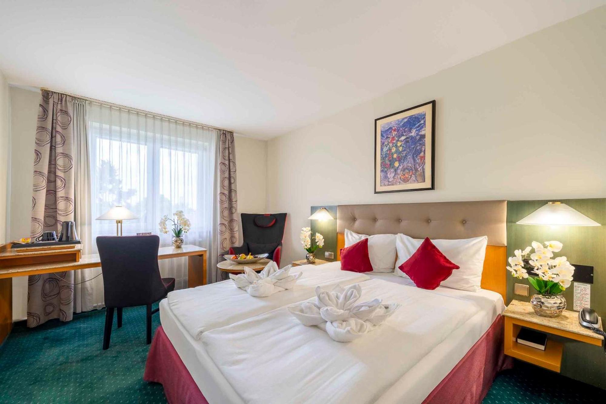 Plaza Inn Blankenburg Ditzingen, Sure Hotel Collection エクステリア 写真