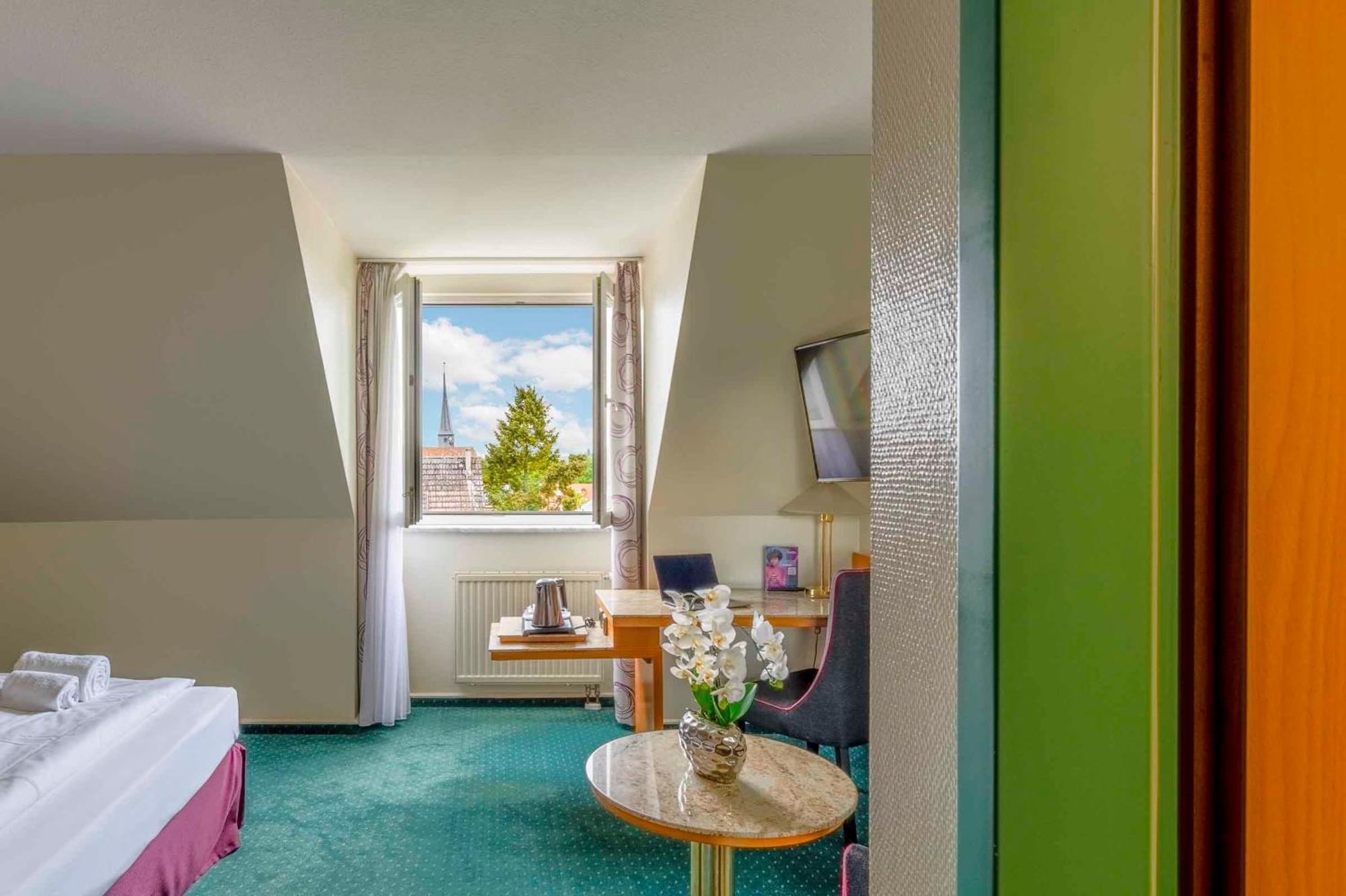 Plaza Inn Blankenburg Ditzingen, Sure Hotel Collection エクステリア 写真