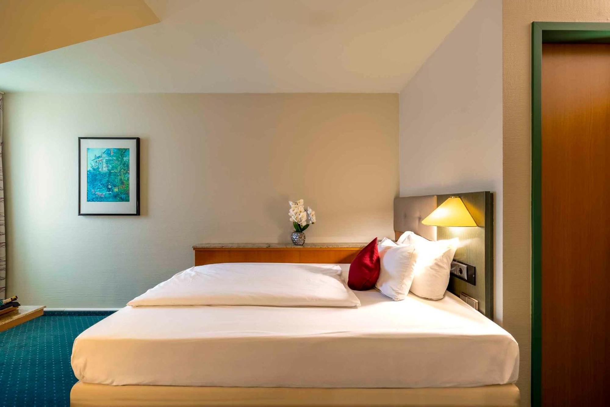 Plaza Inn Blankenburg Ditzingen, Sure Hotel Collection エクステリア 写真