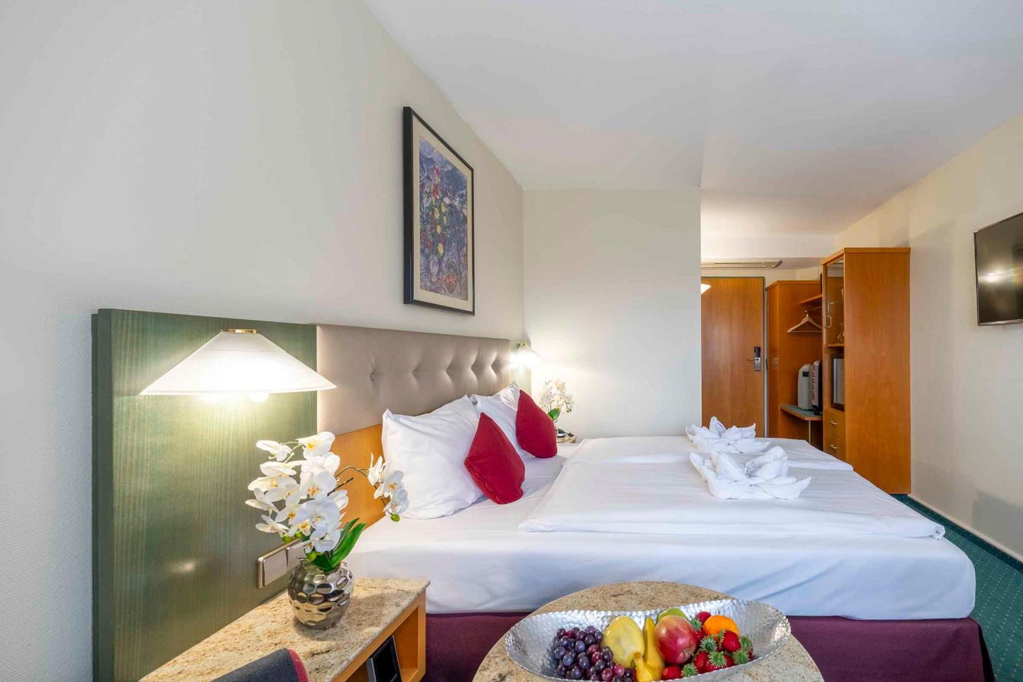 Plaza Inn Blankenburg Ditzingen, Sure Hotel Collection エクステリア 写真
